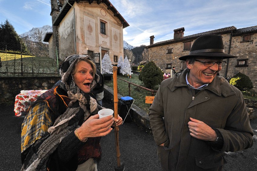 098 La Befana in Grimoldo a Oltre il Colle.JPG